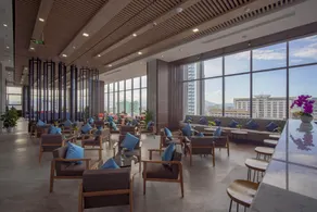 G8 Luxury Hotel Da Nang - Image 2