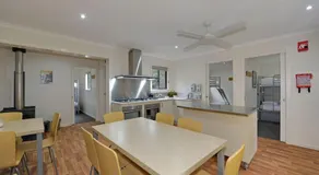 Tahune AirWalk Cabin and Lodge - Image 4