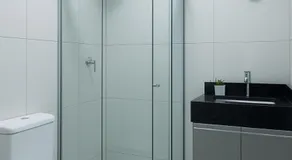 Casa com 2 Quartos Climatizados e Garagem - Image 4