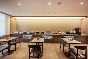 Hanting Hotel Shenyang Medical College Metro Station - Image 3