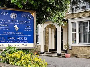 Olivers Lodge Hotel - Image 3