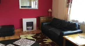 Ground floor 2 bed apartment in central location with private access to 7 miles of sandy beach (sleeps 4) - Image 3