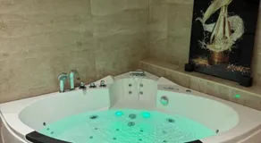 Spa Suite Loft - Image 4