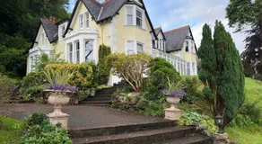 Camus House, Lochside Guest House - Image 4