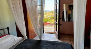 Sunny house at ancient Mycenae, close to Nafplio! - Image 2