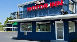 Island Motor Inn - Image 3