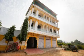 OYO Flagship 65920 Hotel Shree Daulatgarh - Image 4