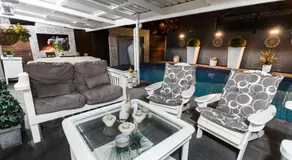 Abalone Guest House - Image 3