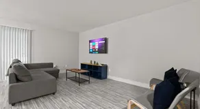 The Ultimate Rochester Getaway Cozy & Inviting - Image 2