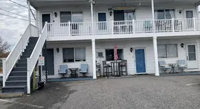 7 Mile beach is across the street Sleeps 3 Pets - Image 5