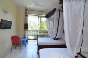 Silent Cruise Resort - Image 2