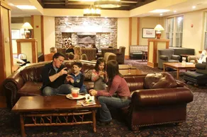 Jackson Gore Inn - Image 5