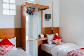 Hotel O Mandiri Guest House Syariah - Image 2