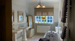 The Old Rectory - Valley View Room In Private Home - Image 3