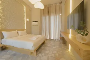 Ritz Villa - Image 2