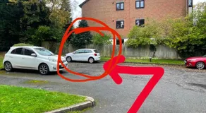 2 Bedroom Flat Bracknell Free Parking - Image 4