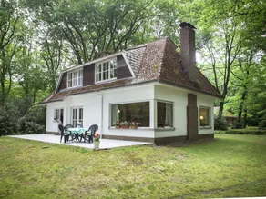 This atmospheric holiday home - Image 3
