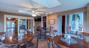 Take 5 Rendezvous at Hoffman House Fairbury-Entire Home - Image 3