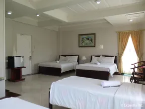 Emiramona Garden Hotel - Image 2