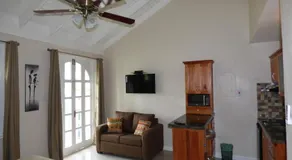 Beach Studio 30 - Image 2