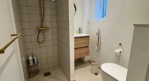 Cozy and Spacious Guest House, Virum - Image 2