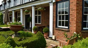 The George Hotel - Image 2