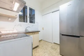 Victoria Queens Palace Apartments - Image 5