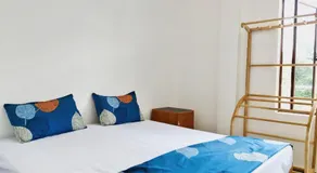 Trinco Salom Rooms & Restaurant - Image 2