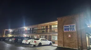 Blue Star Motel - Image 4