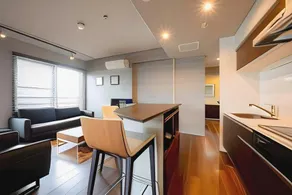Minn Chitose - Image 3