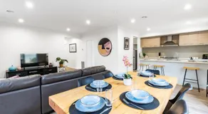 Bayside luxury! - Image 3