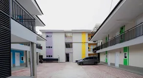 Urbanview Petukangan Mansion Jakarta - Image 5
