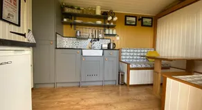 Shepherds Hut in the Hills - Nr. Mold - Image 4