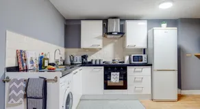 CADeS West Bromwich - Image 4