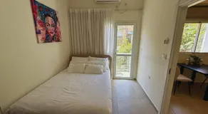 Cozy Getaway One Bed With Balcony On Ben Yehuda Blvd - Image 2