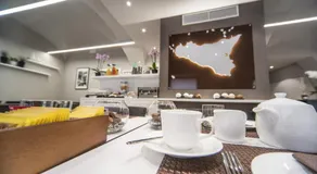 ETNEA 454 Catania Luxury Rooms - Image 5