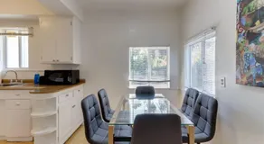 2 Bedroom Mid-Wilshire Charmer close to Downtown - Image 3