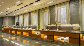 Henry Resort And Spa  - Image 4