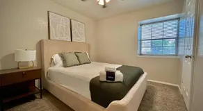 Pool A plus Location PublicLaundryAccess LongStay Discounts - Image 2