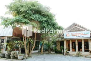 Flamboyan Asri Syariah Mitra RedDoorz near Kampung Inggris Pare - Image 4