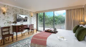 Bryngwilla Gate Lodge - Image 2