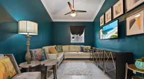 Best Location Pet Friendly Fenced Yard - Image 2