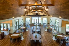 Cedar Lodge On Honey Creek - Image 4