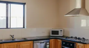 Pet Friendly Townhouse - Image 5