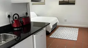 Studio 7 on Risa - Image 3