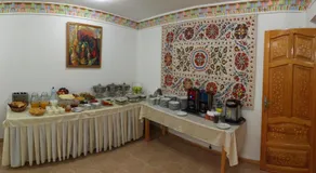 Emir - Image 5