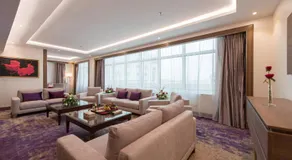 Ramada by Wyndham Continental Jeddah - Image 2