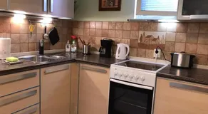 Spacious 1bdrm apartment near metro. Free parking - Image 3