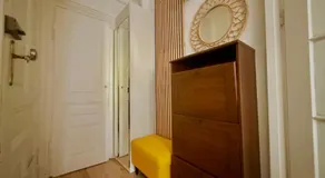 Stylish 2-Bedroom Apartment with Free Parking - Image 3