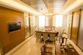 Legendary Hotel - Image 4